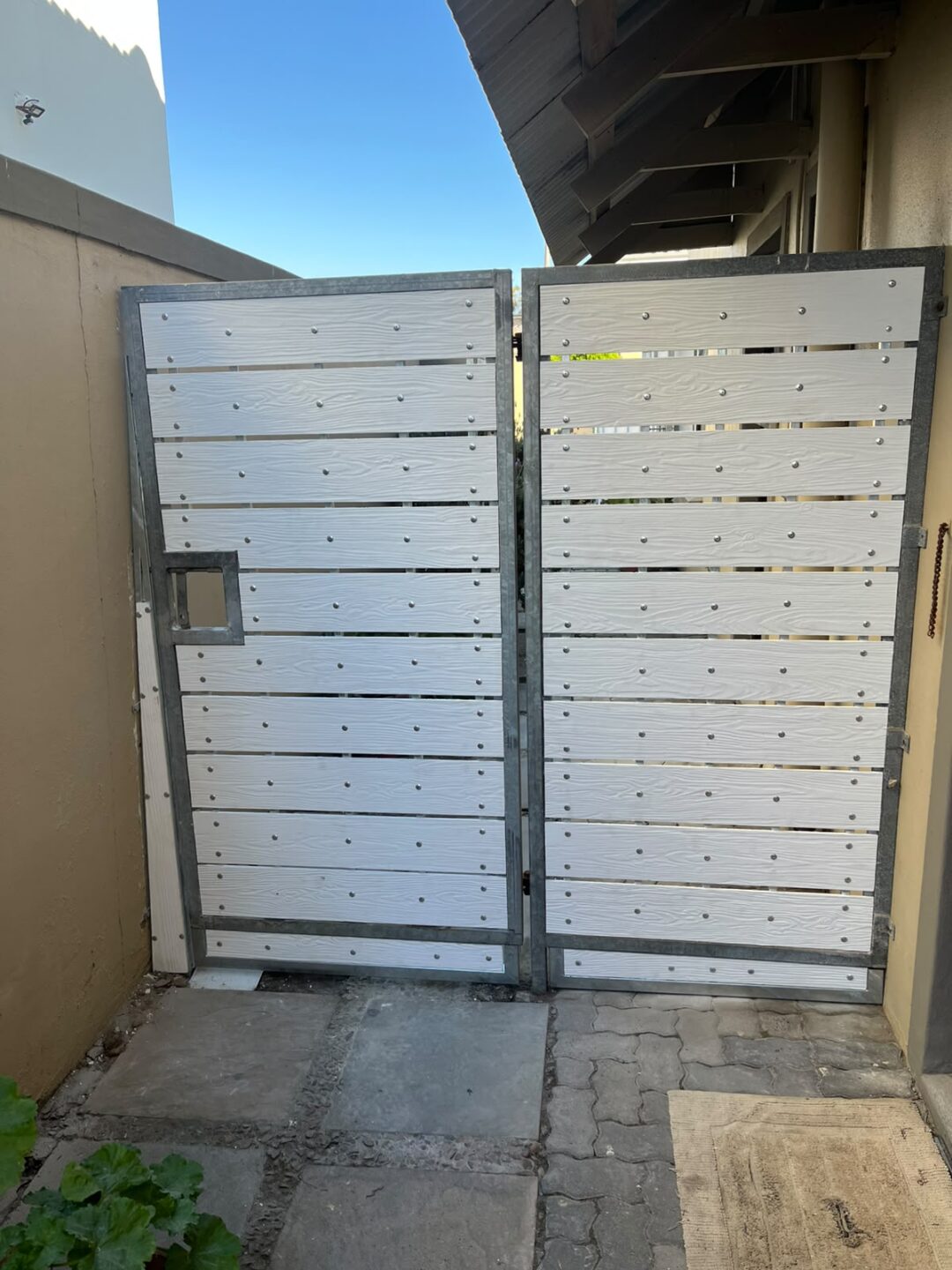 Clad Pedestrian Gate – Melkbosstrand