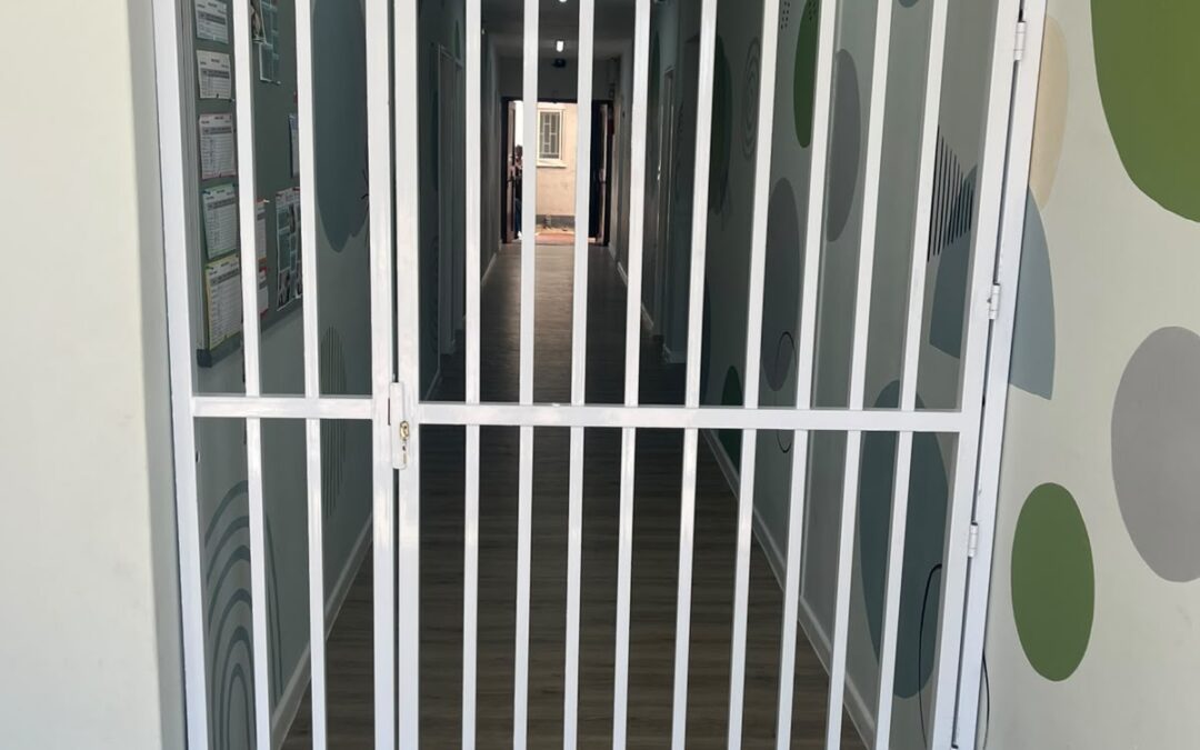 Residential Security Gate – Table View