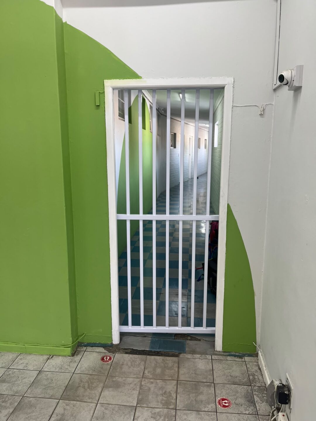 White Steel Security Gate – Table View