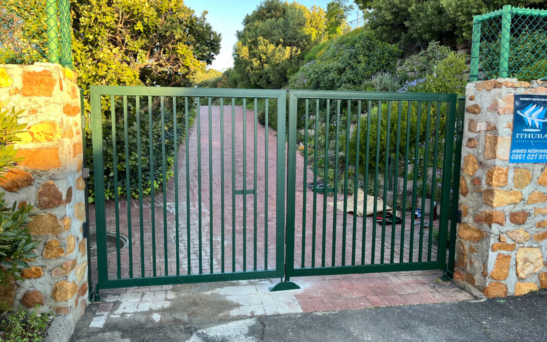Steel Swing Driveway Gate – Melkbosstrand